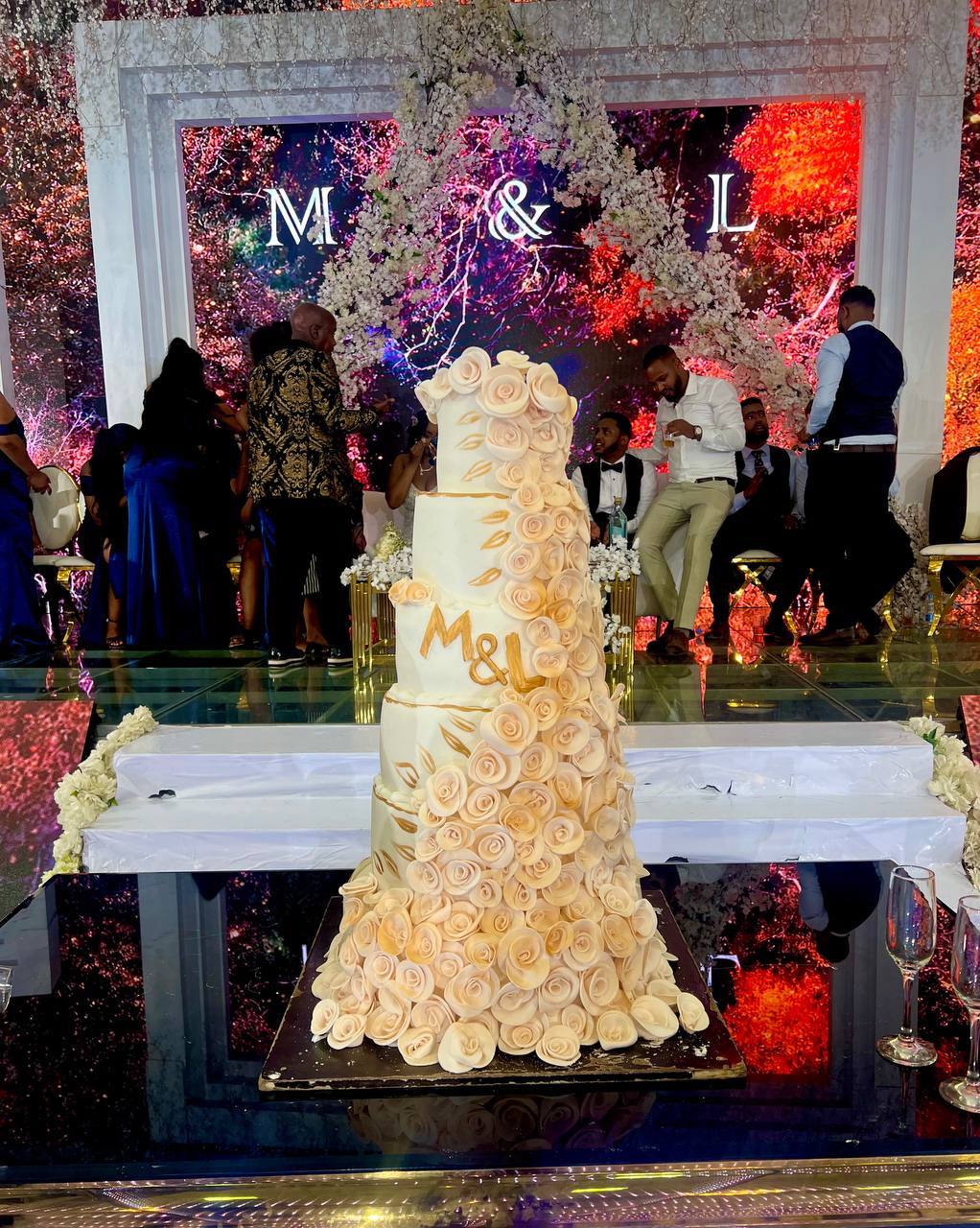 Elegant Wedding Cake